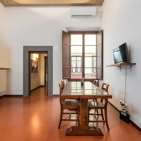 Unyca - Domus22 - Santo Spirito Appartamento *